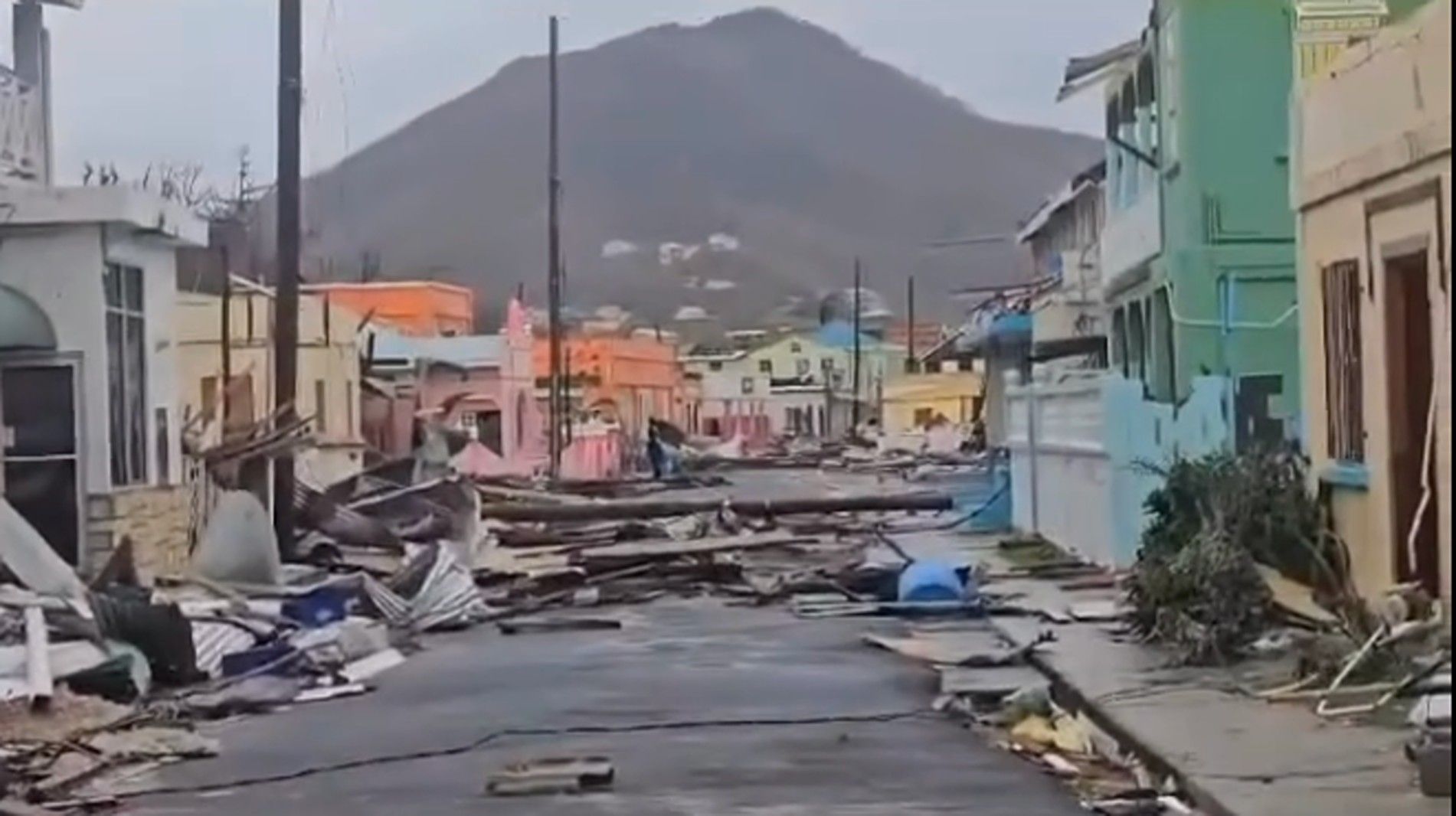 Hurricane Beryl slams Jamaica with heavy rains after wrecking Caribbean ...