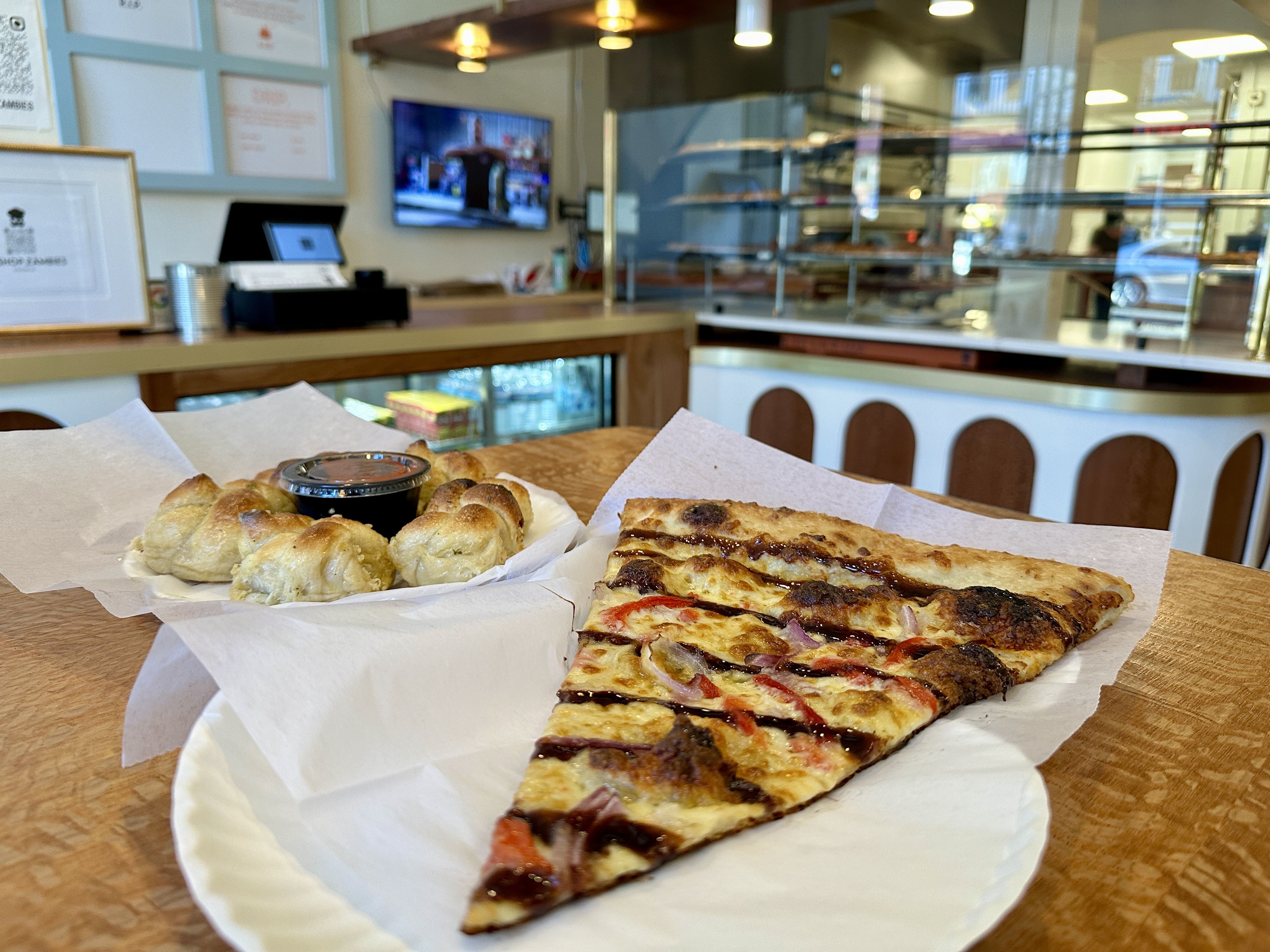 noda pizza shop opens with latenight bites and large slices Axios