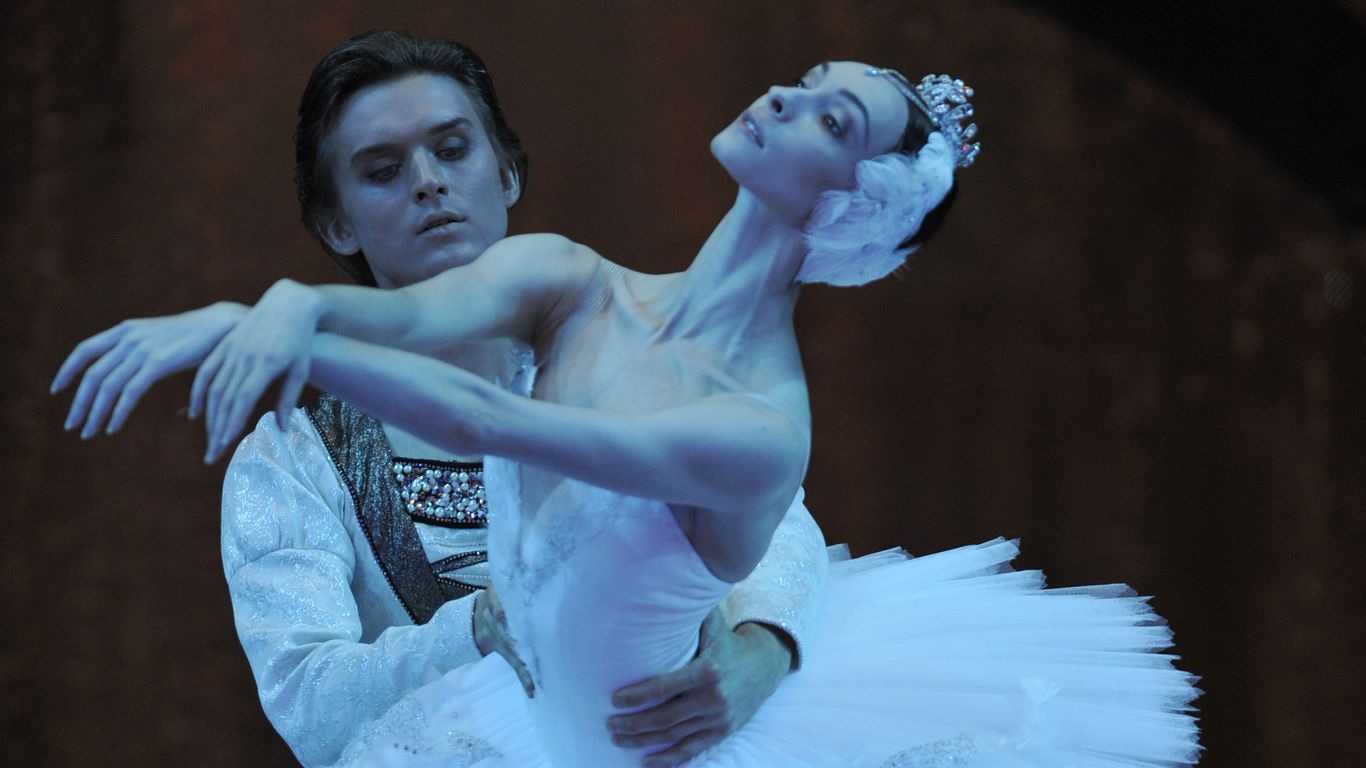 Bolshoi ballerina Olga Smirnova leaves Russia after condemning Ukraine ...