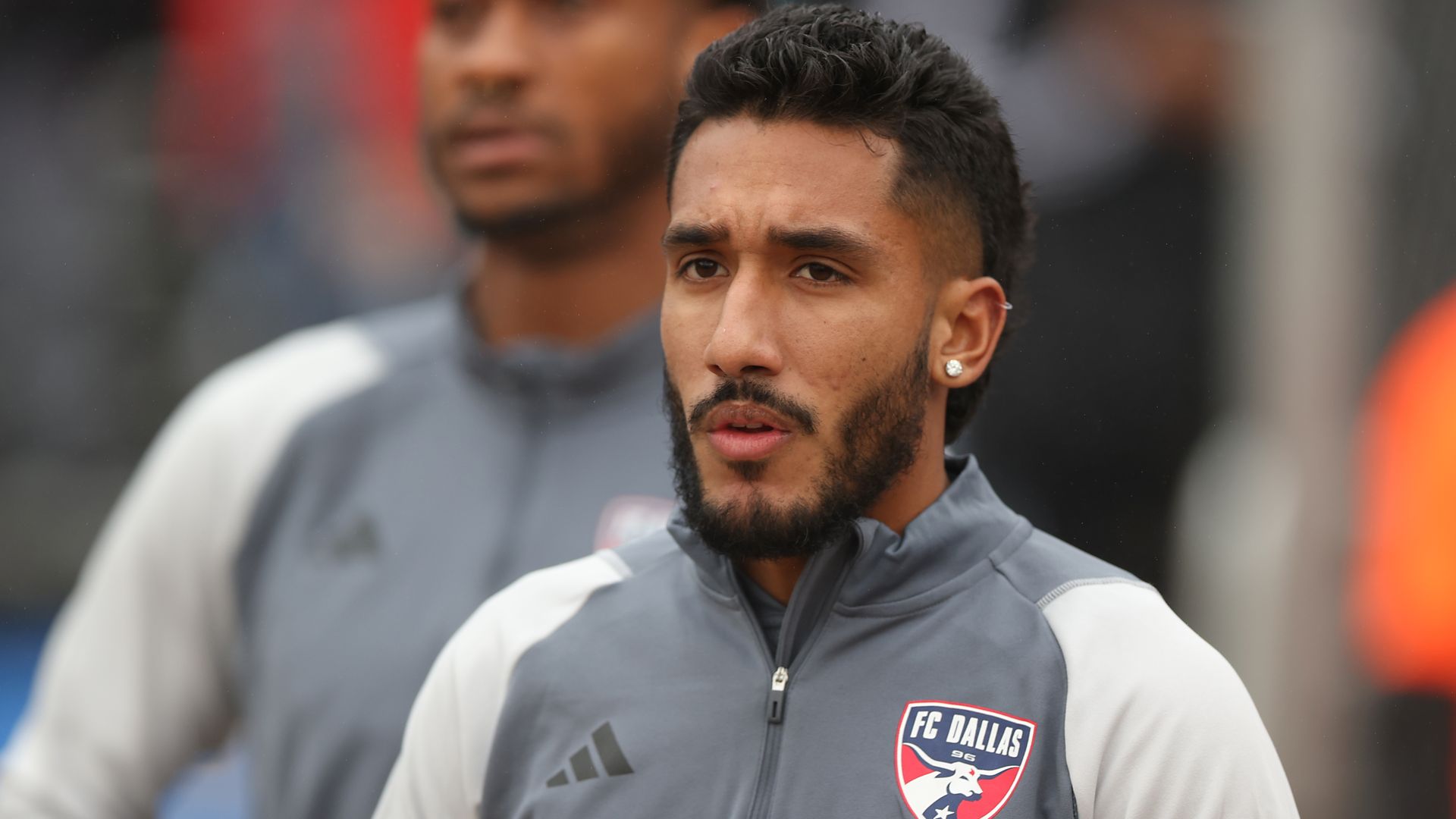 Jesus Ferriera with his warm ups on