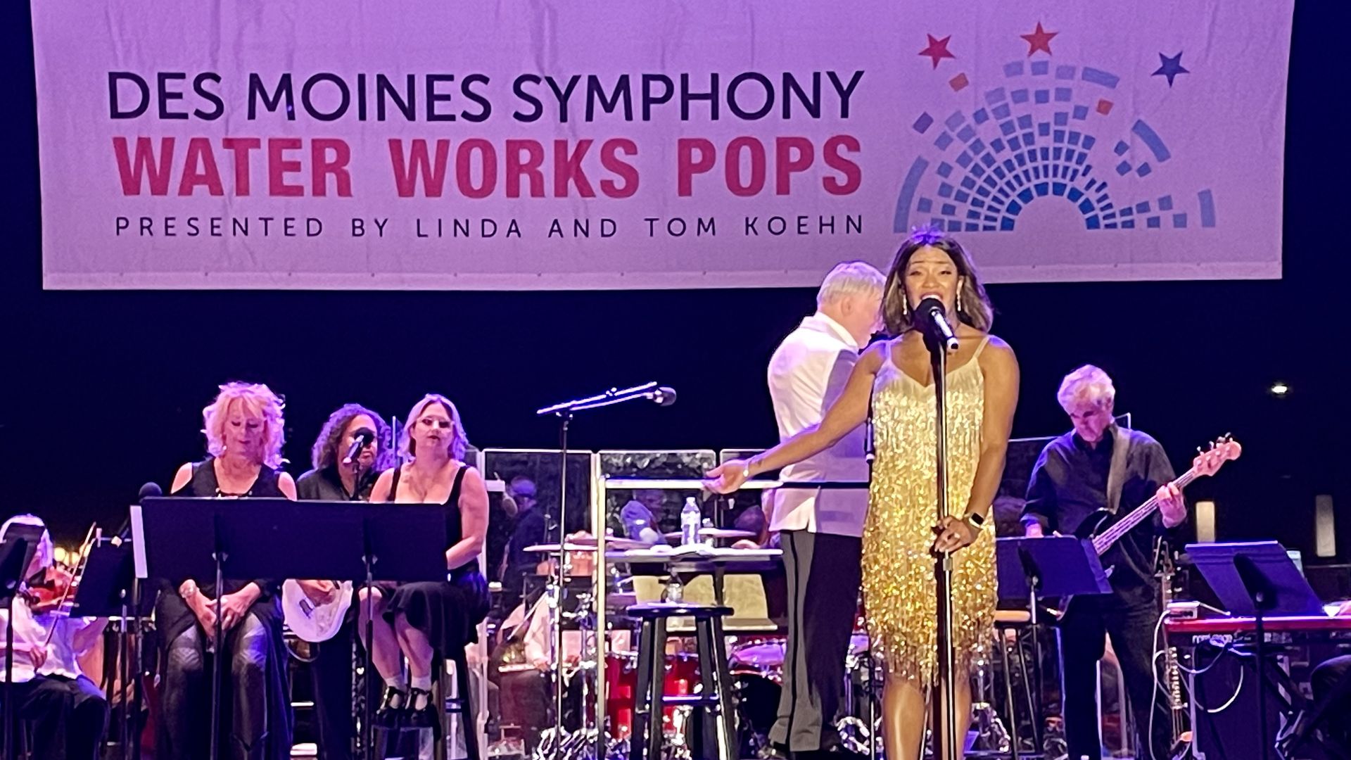 A photo of Rashidra Scott.