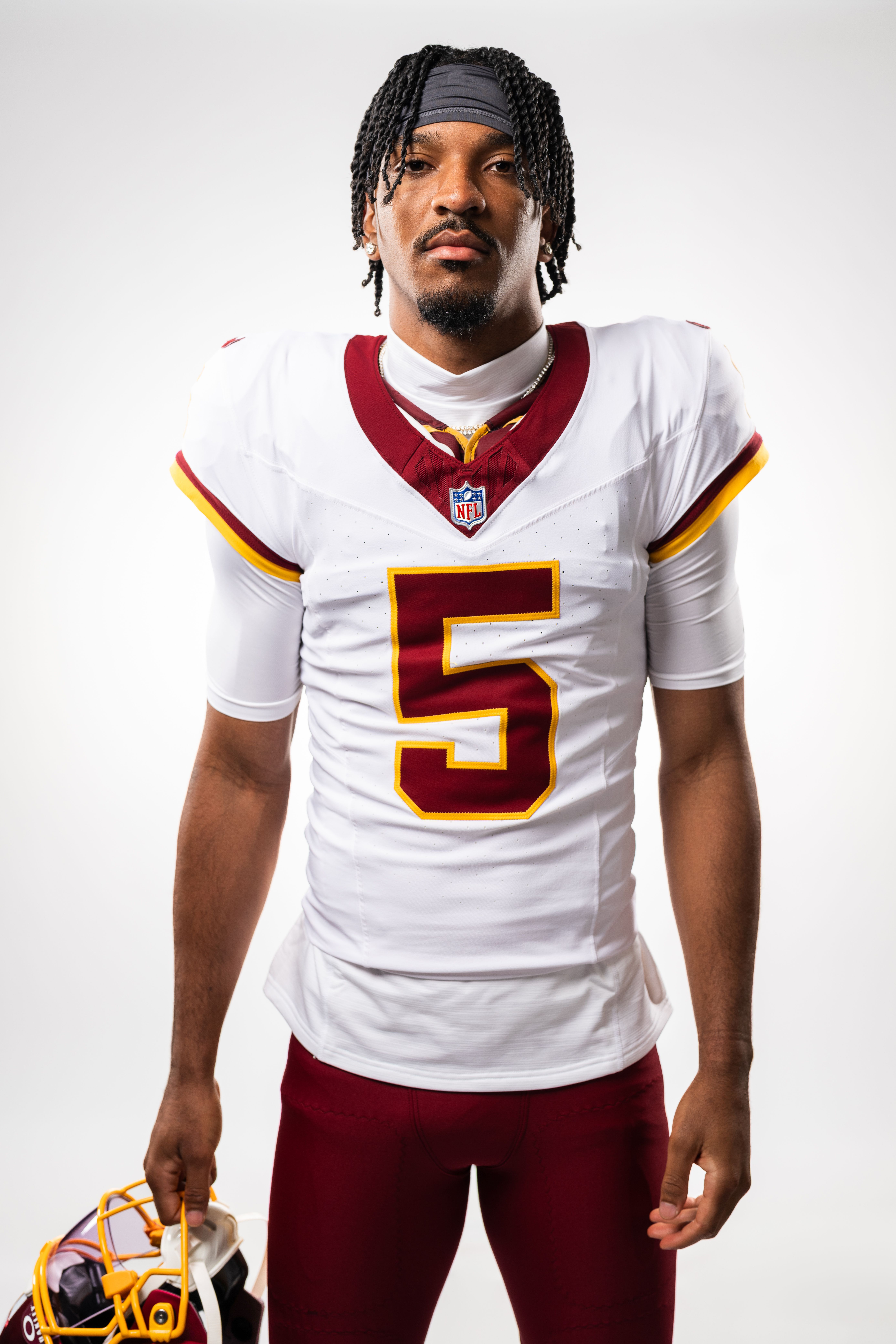 Jayden Daniels in the new jersey