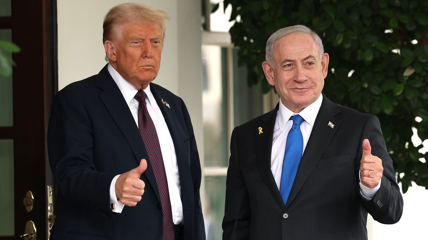 Trump aides foresee Iran endgame divide: "Israel doesn't hate the chaos"