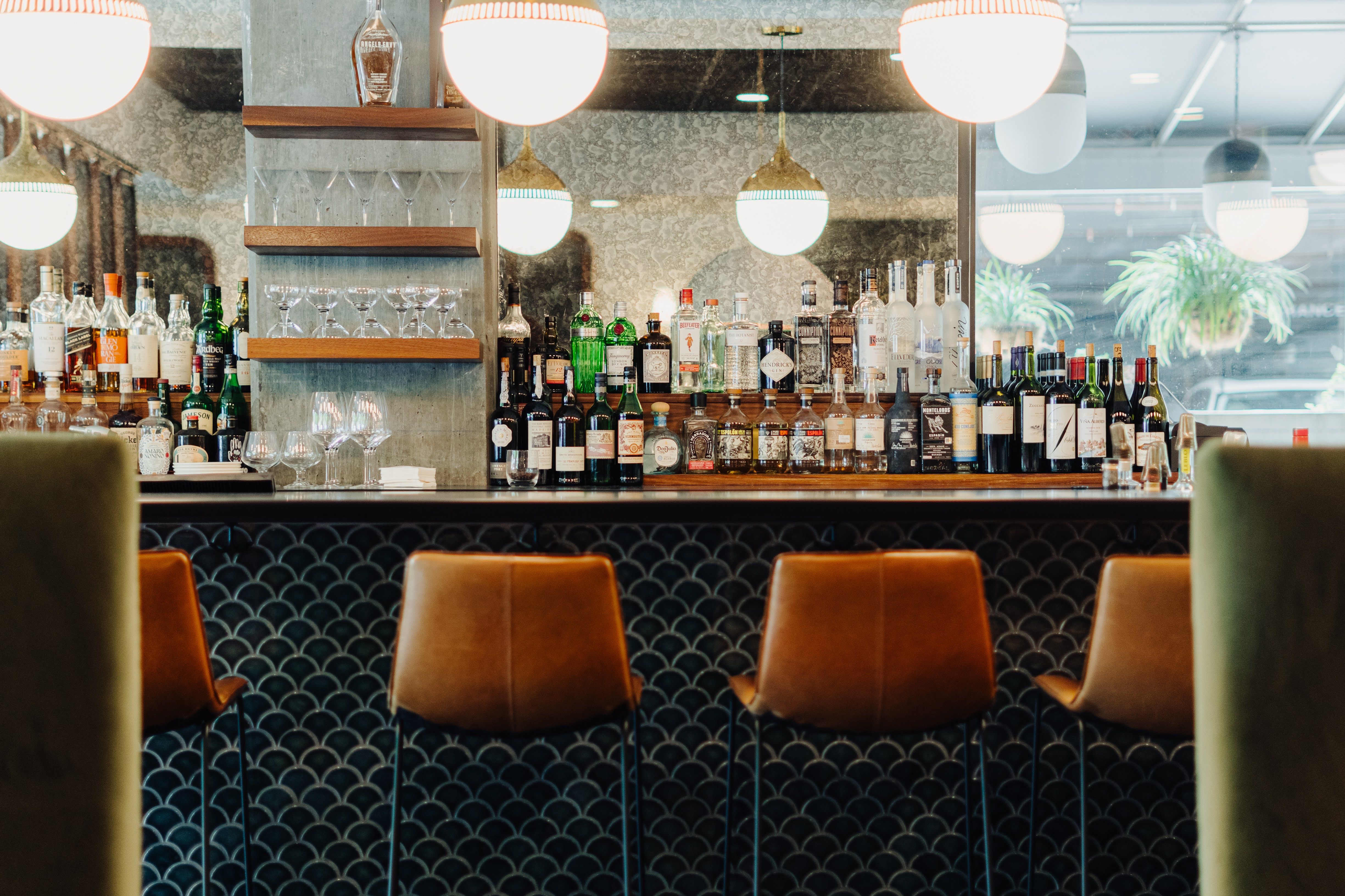 Hawthorne and Wood's bar