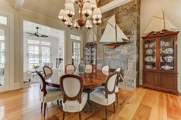 2178-Sandlapper-Drive-dining-room