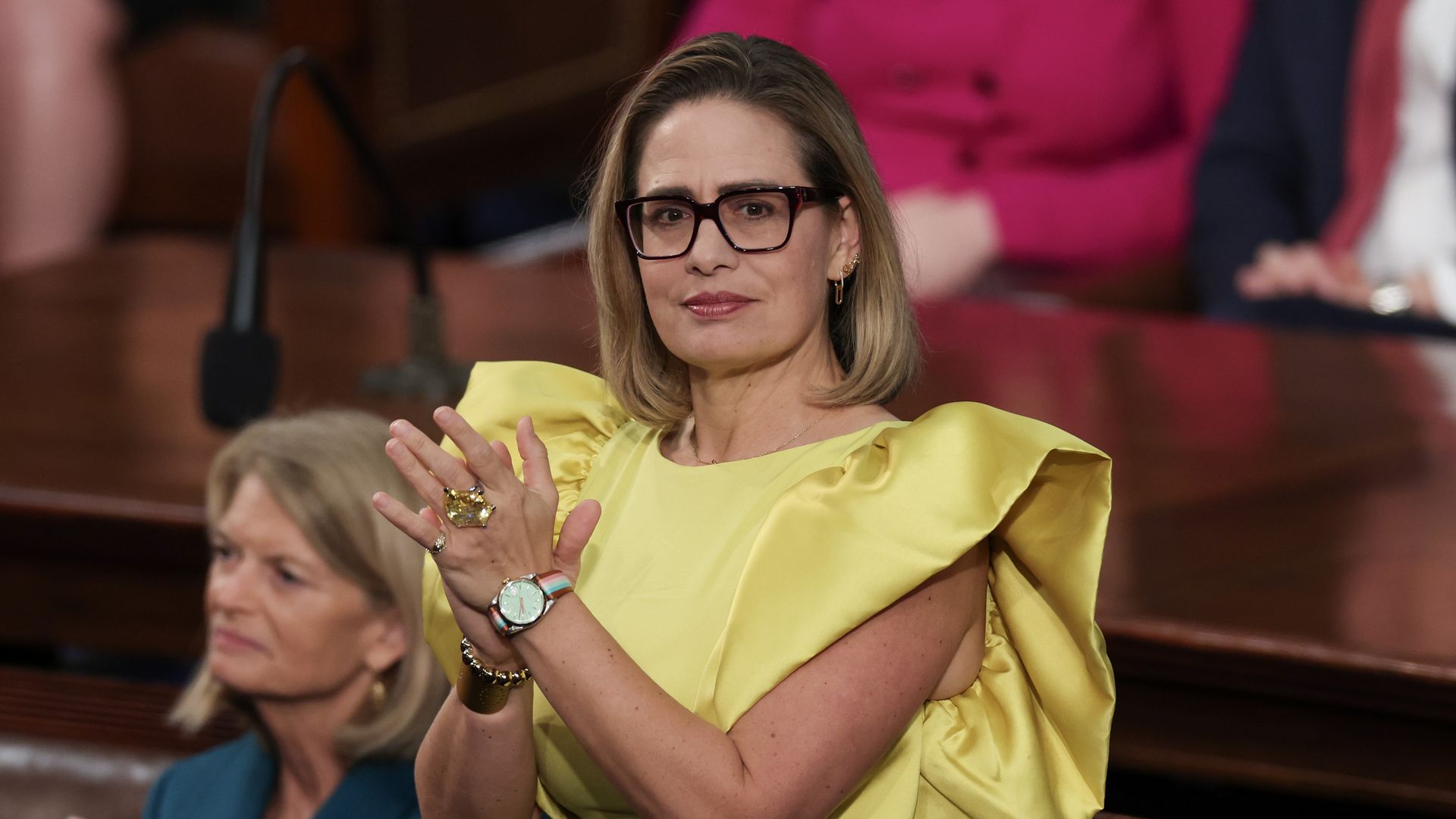 Sinema takes revenge on Democrats over filibuster hypocrisy