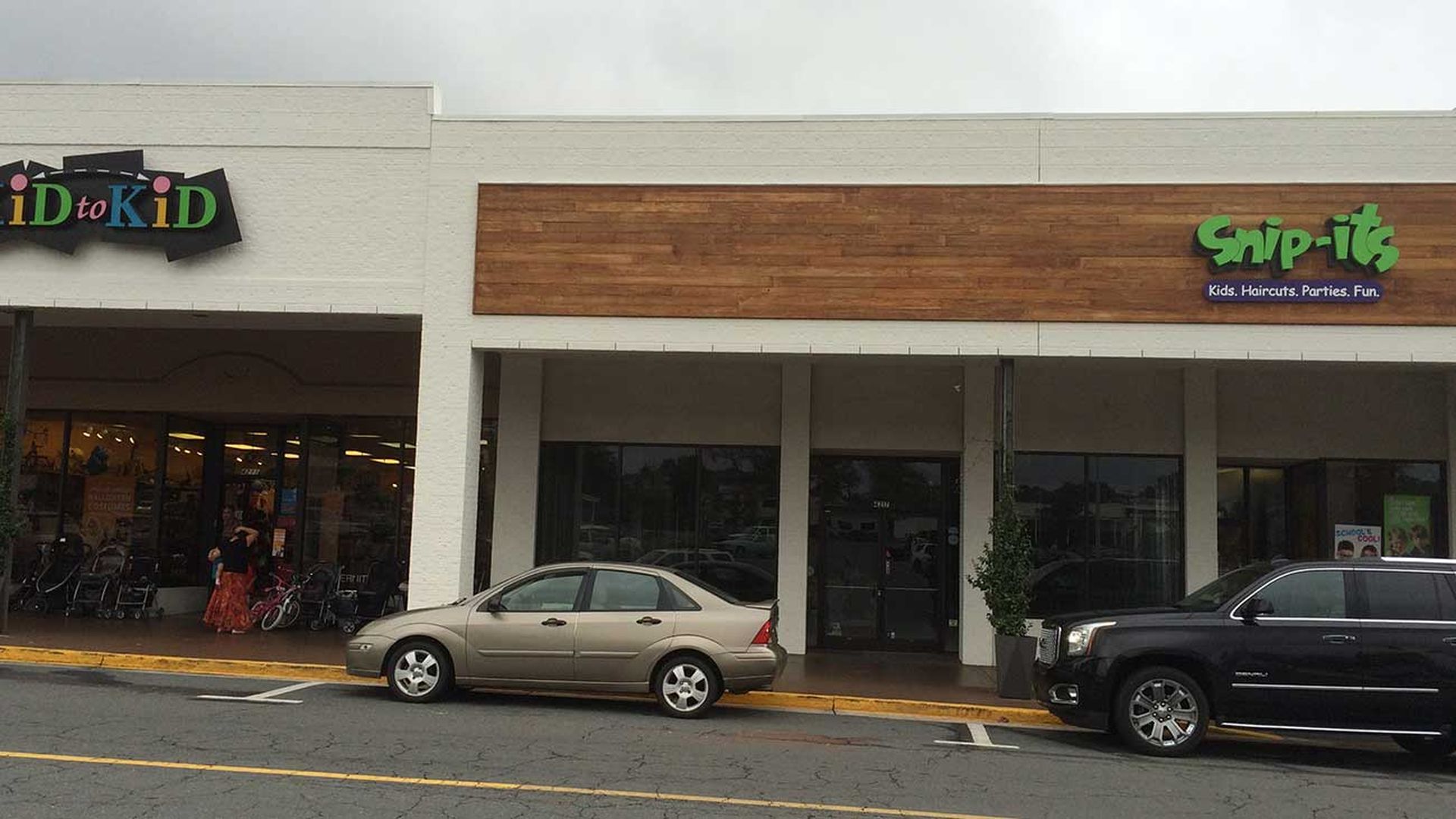 j-crew-park-road-shopping-center