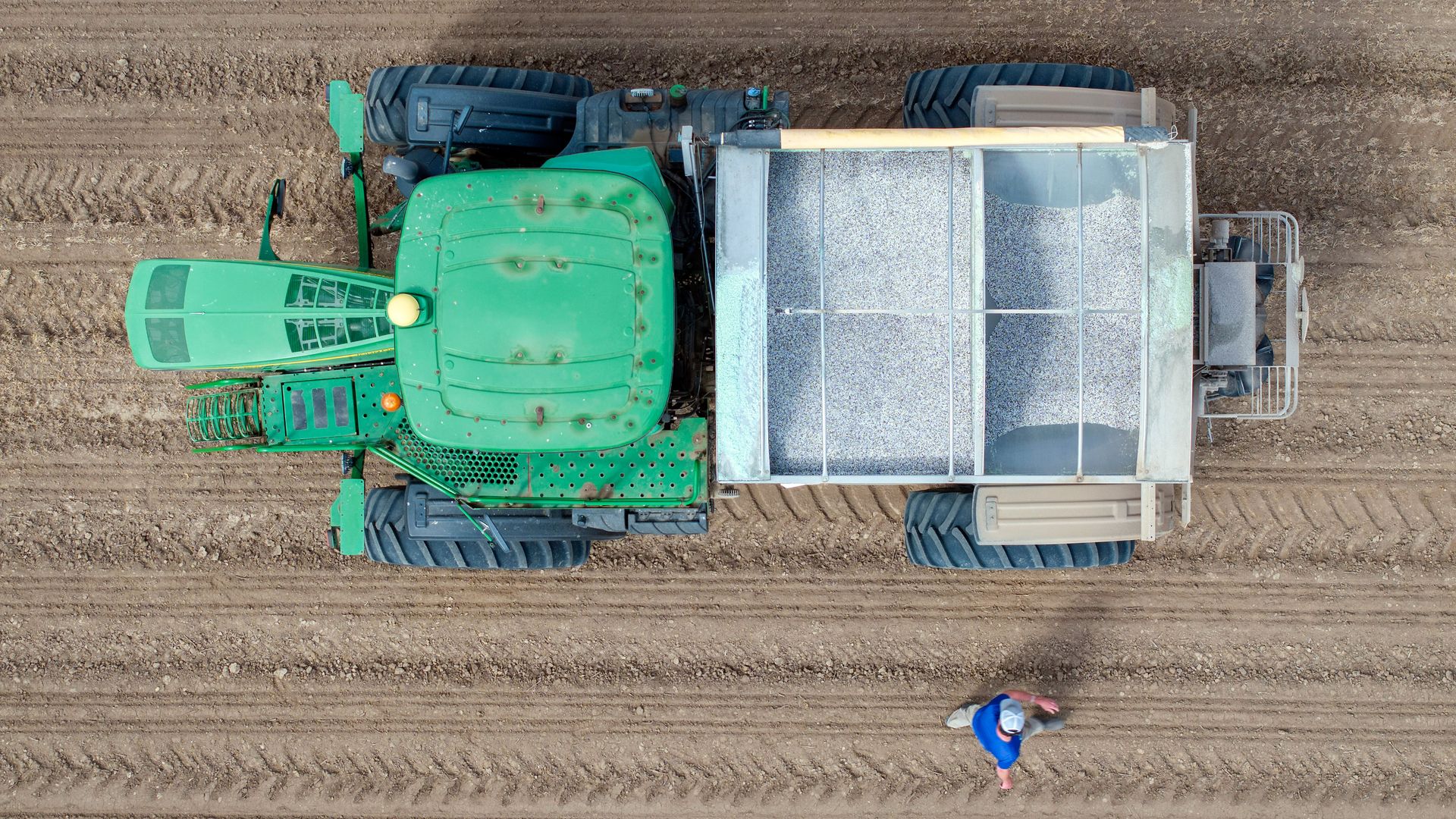 A mixture of urea and potash fertilizer is spread onto a corn field at a farm in Ruleville, Mississippi, US, on Tuesday, March 31, 2026. 