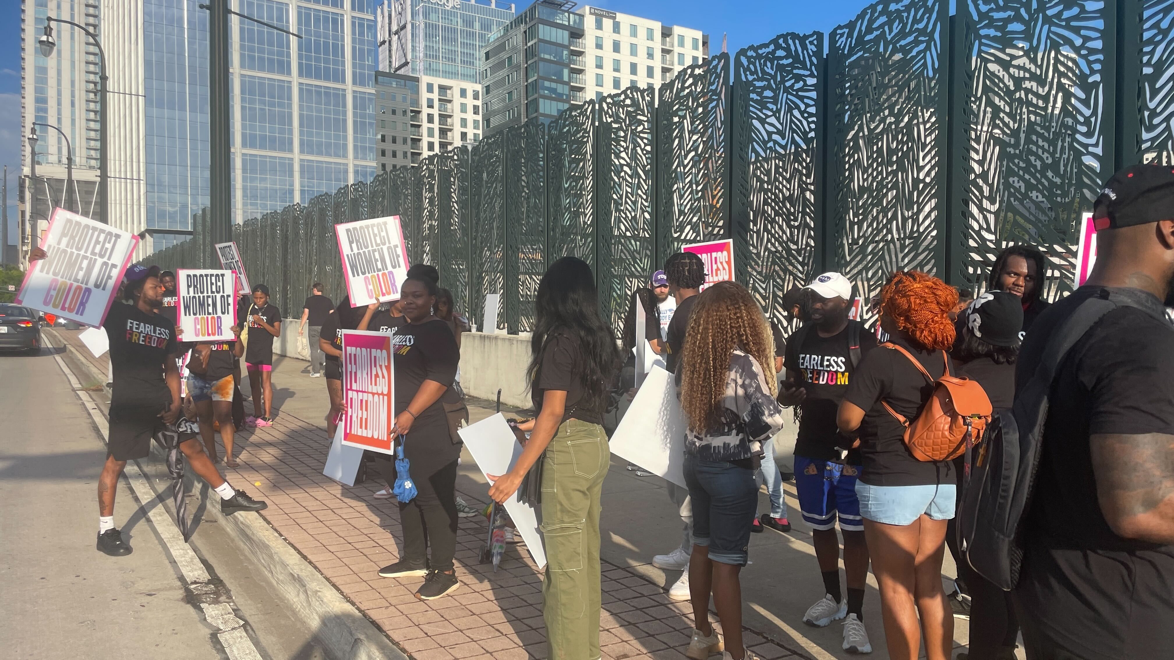Protesters against the defunding of the Fearless Fund organization.