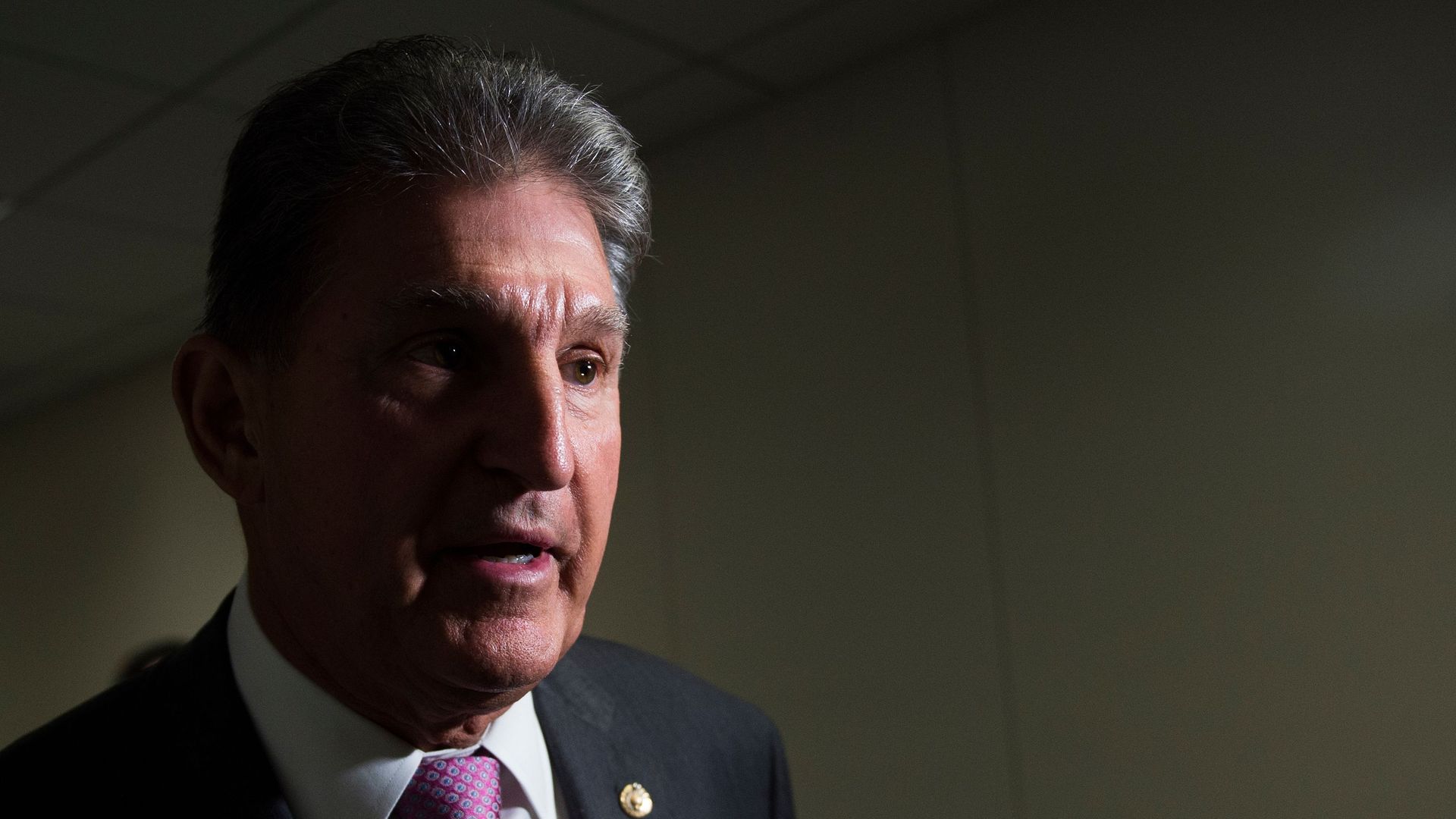Sen. Manchin in darkness