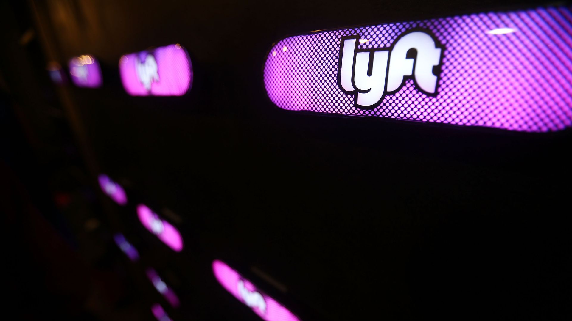 Lyft logo