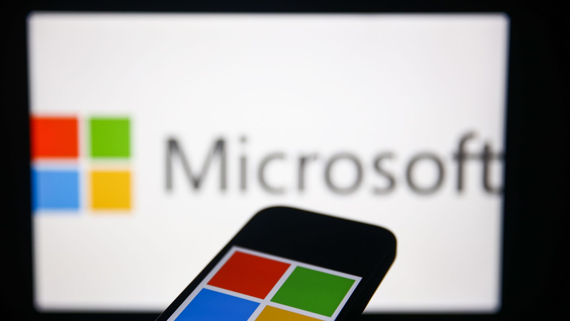 Image of the Microsoft logo on a phone 