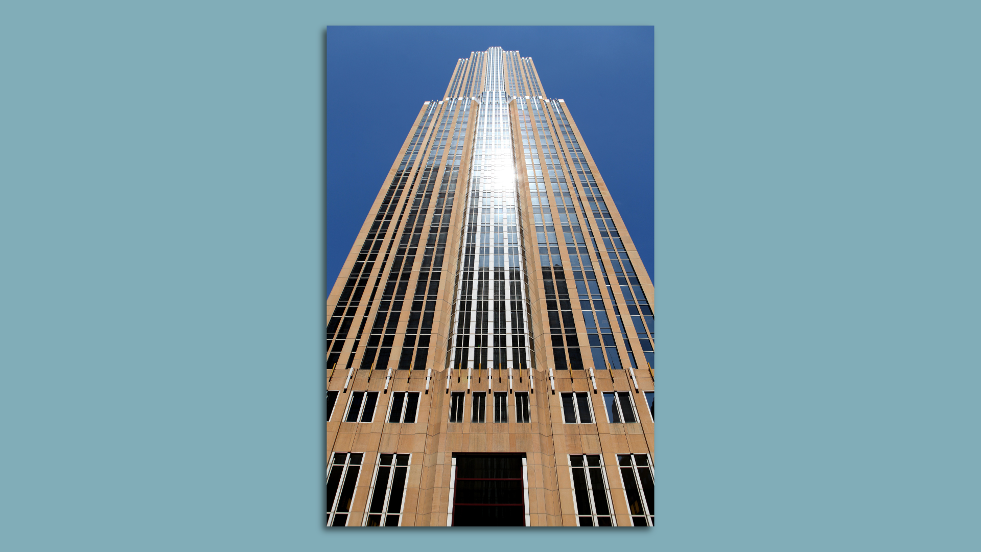 THe Wells Fargo Center tower 