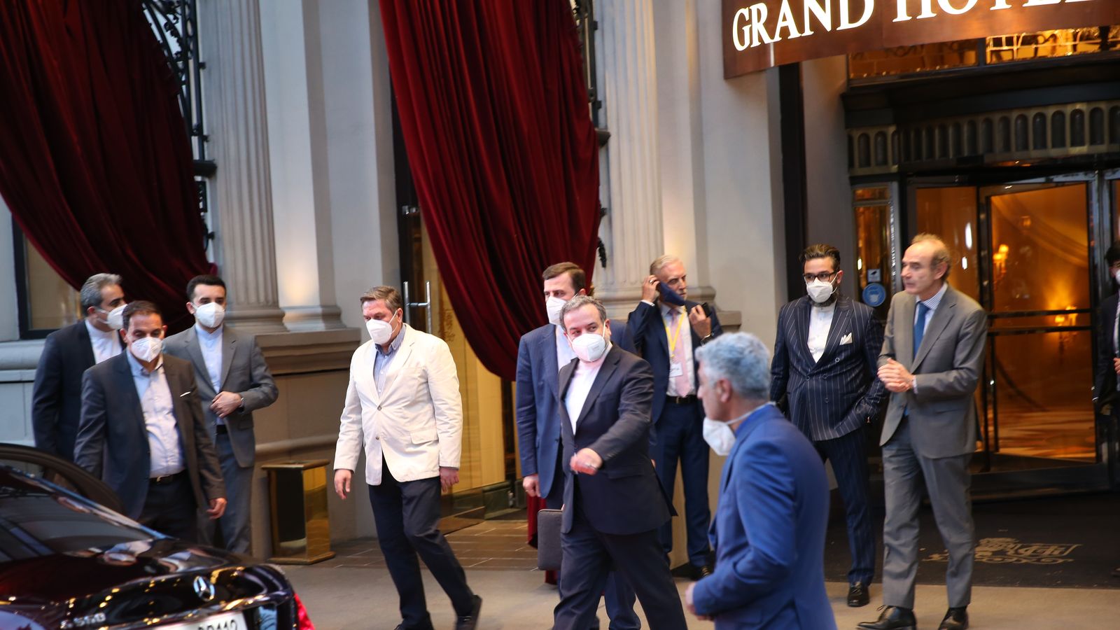 "Intense" Iran nuclear talks underway again in Vienna