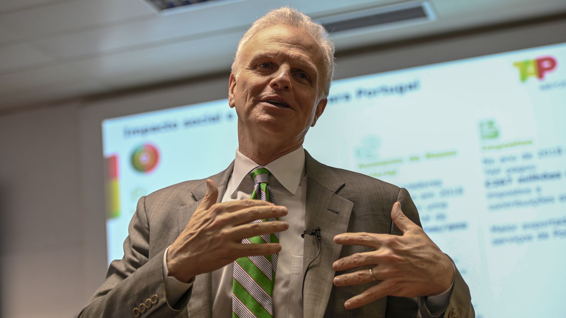 Picture of Breeze Airways CEO David Neeleman