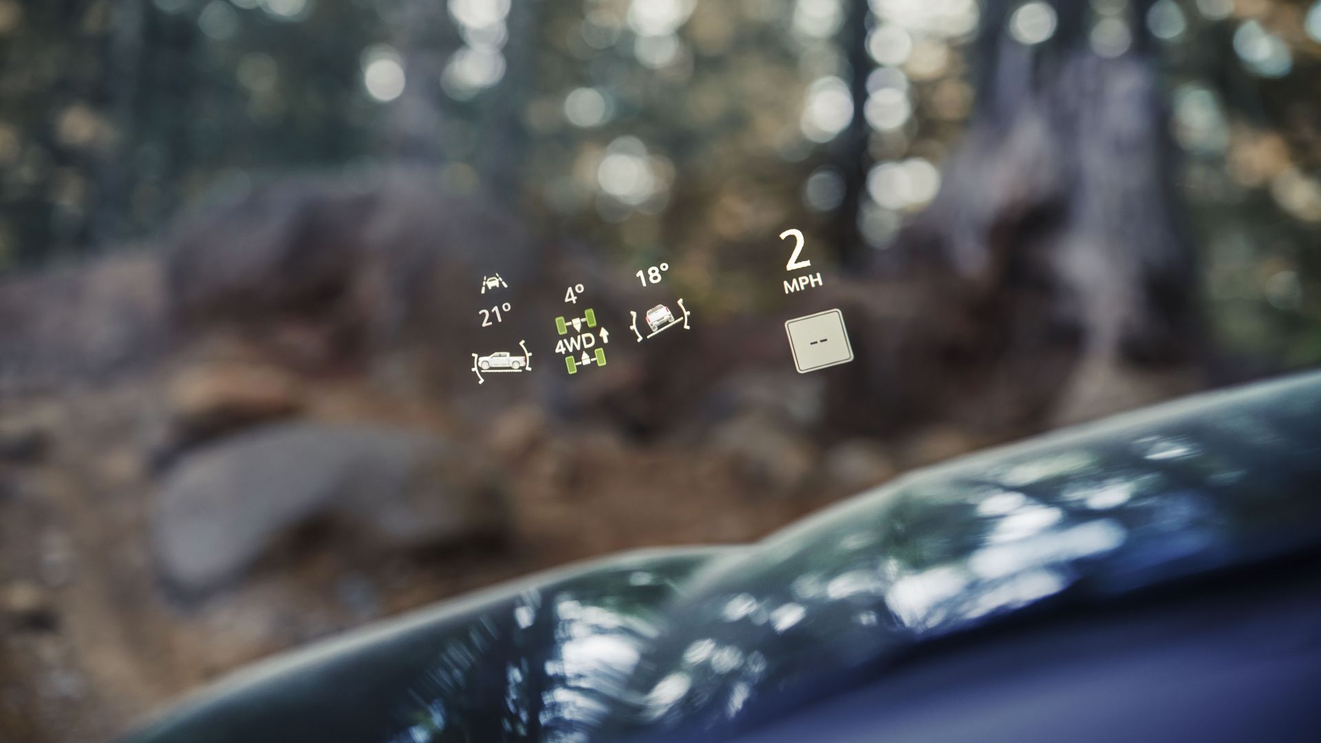 Image of head-up display in 2019 GMC Sierra pickup truck