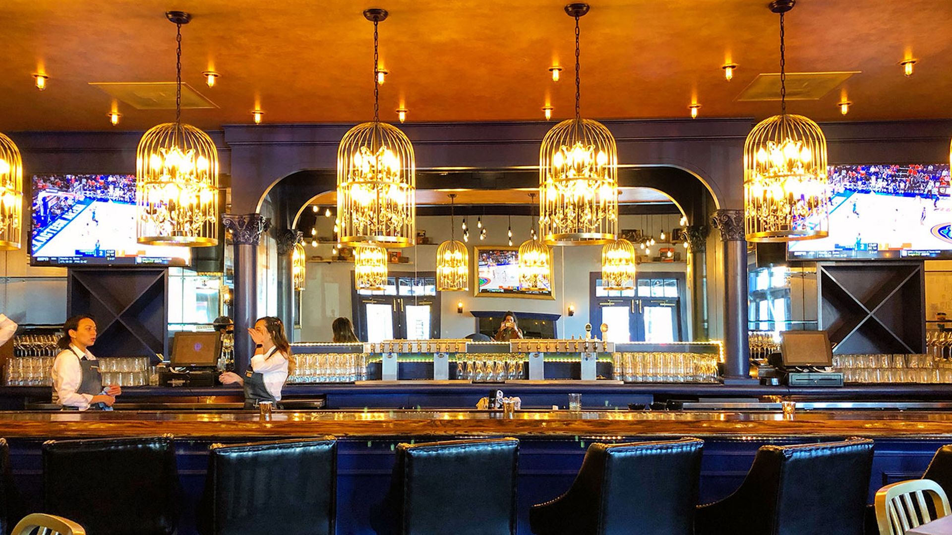 manchester- restaurant and bar in south end