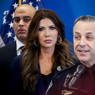 Democrats warm to impeaching Kristi Noem after Minneapolis, Portland shootings