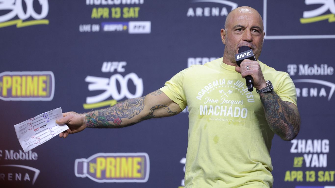 Joe Rogan endorses Trump on eve of Election Day