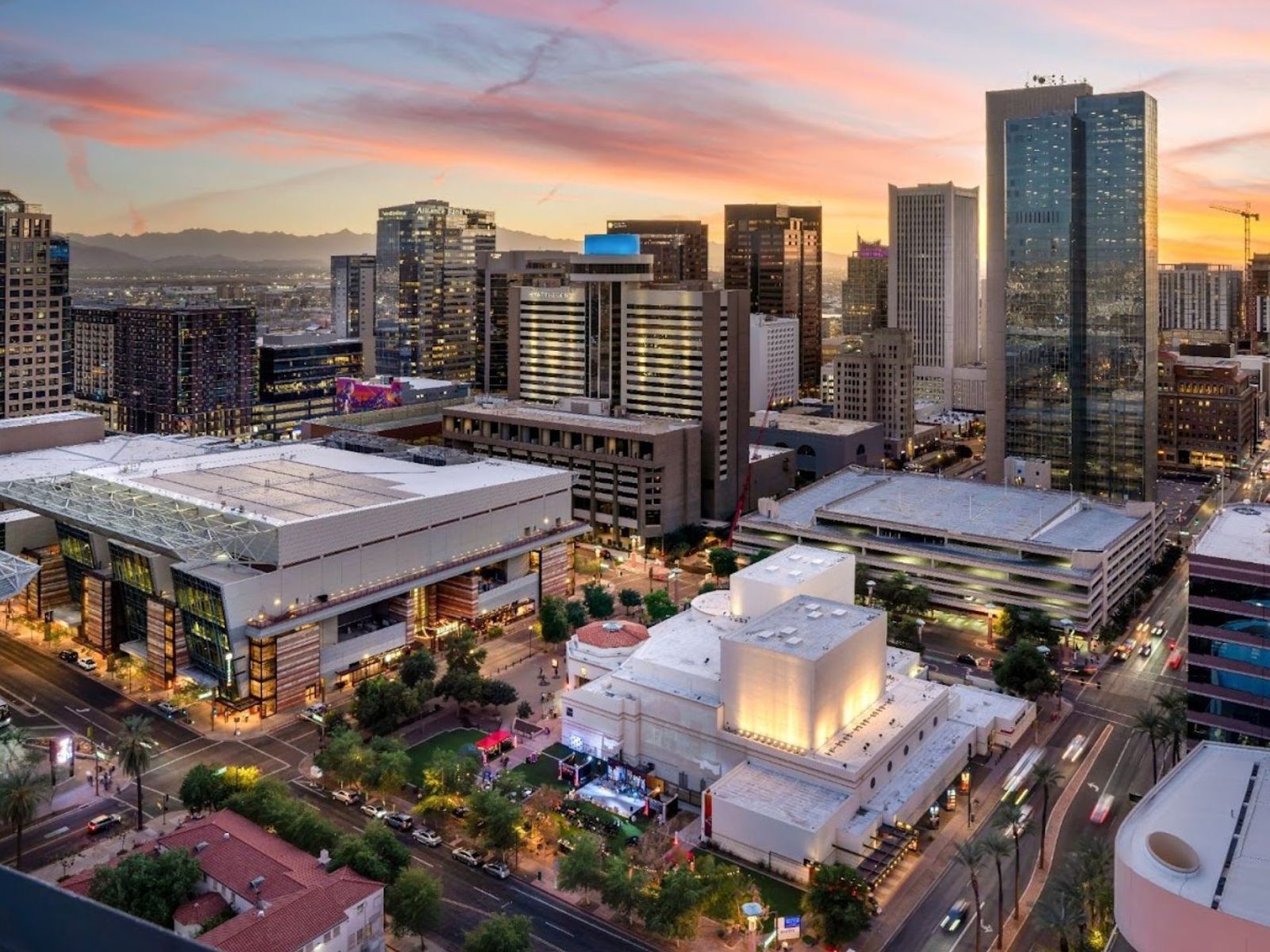 Why forward-looking companies are choosing Phoenix, image size:1600x1200