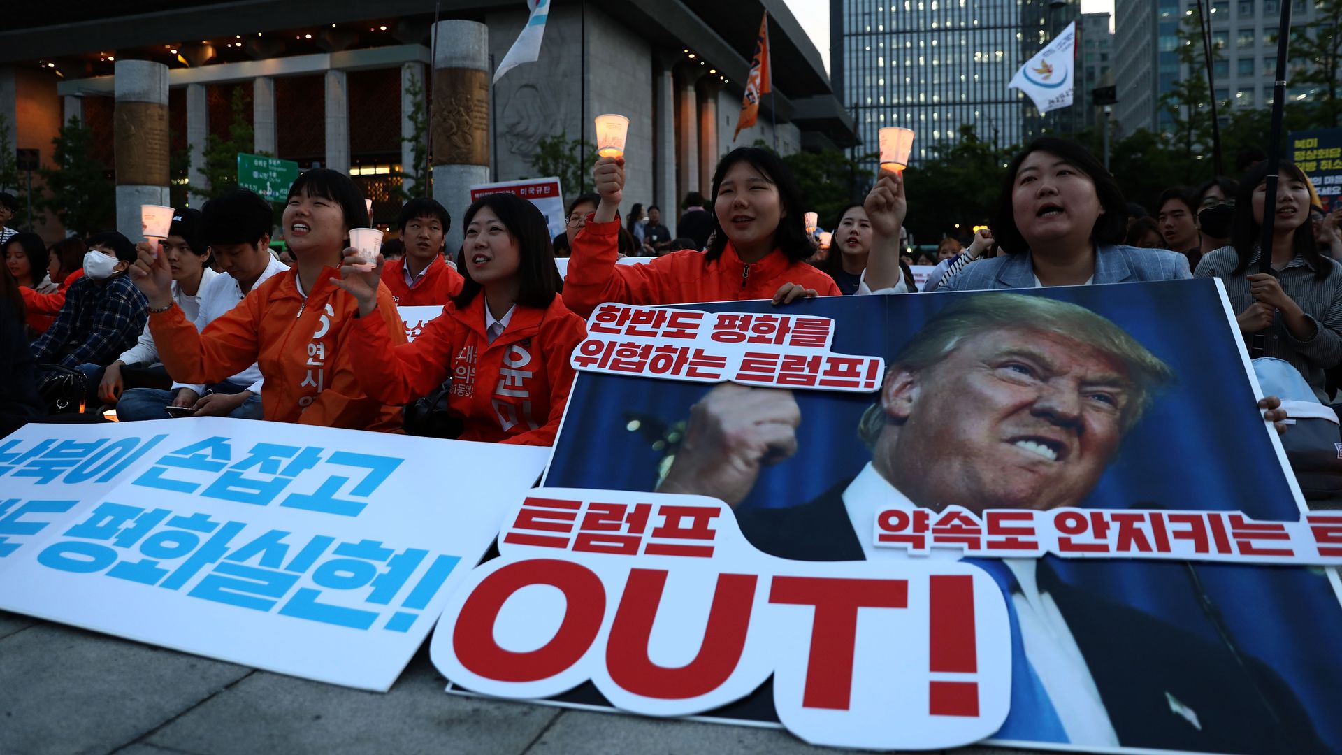 Activists gather in front of the U.S. embassy to demand peace for the Korean peninsula after the cancellation of the U.S. and North Korea summit on May 25, 2018 in Seoul, South Korea.  