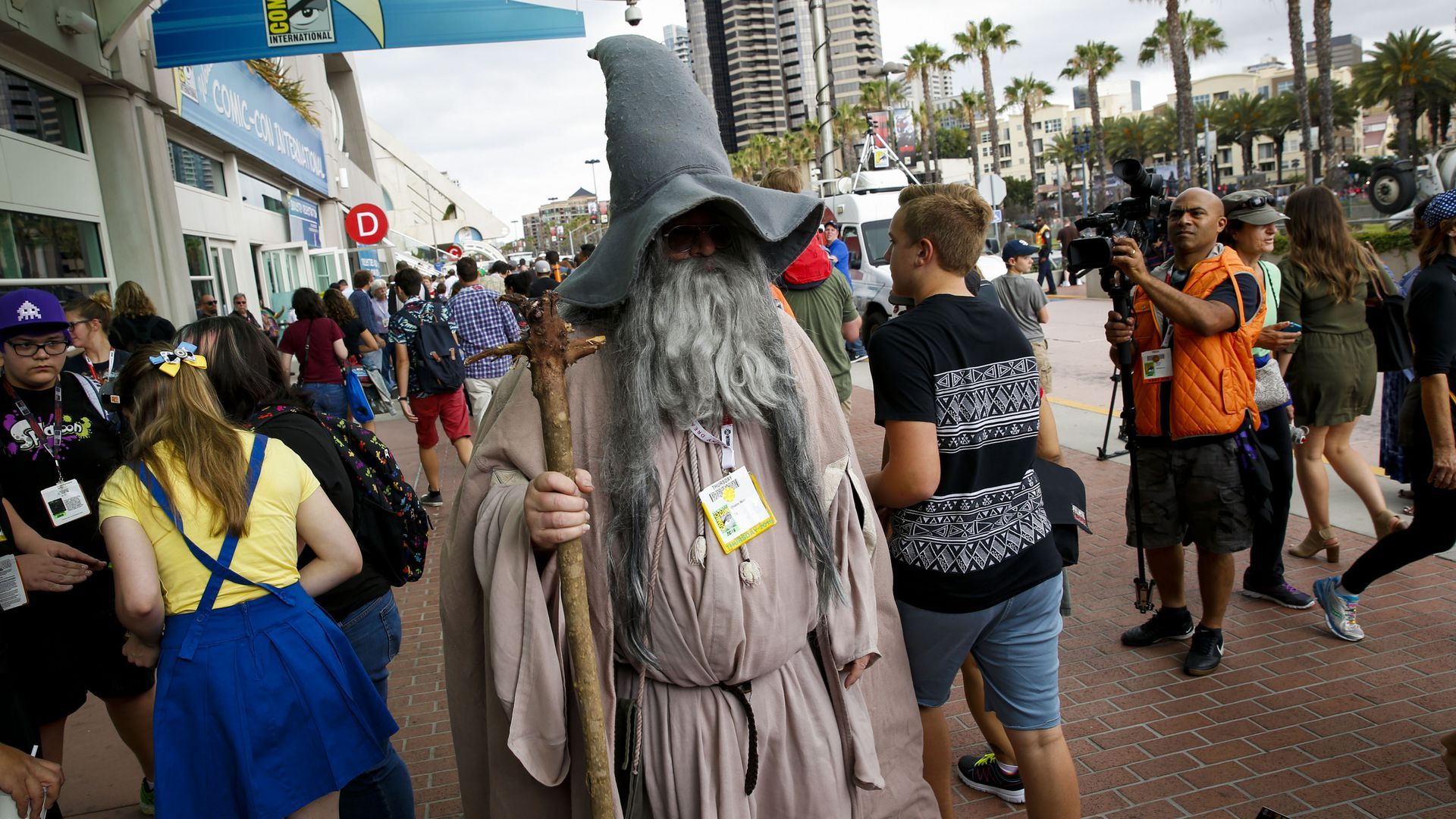 Photo of a person cosplaying as Gandalf from the Lord of the Rings