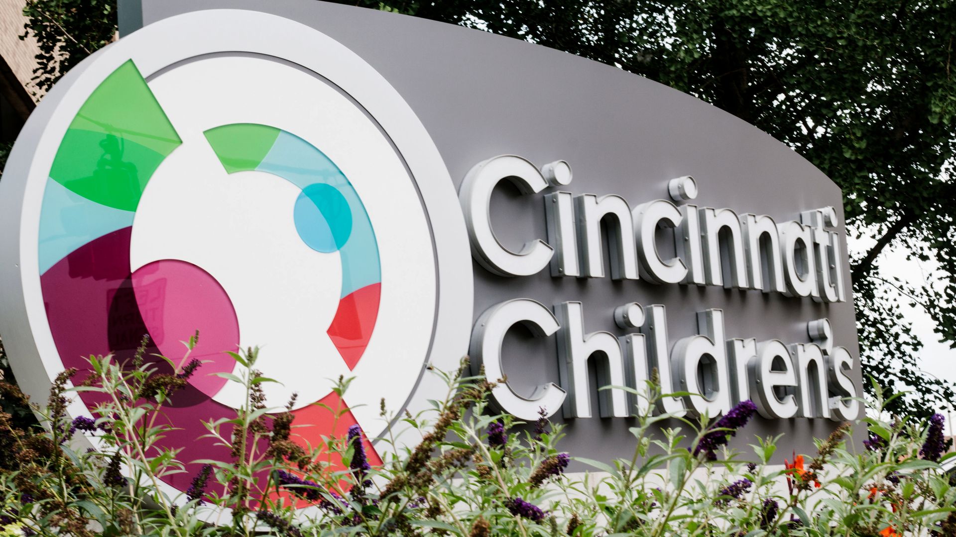 Cincinnati Children's Hospital sign 