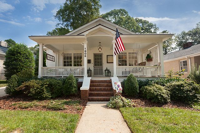 1806 Club Road front