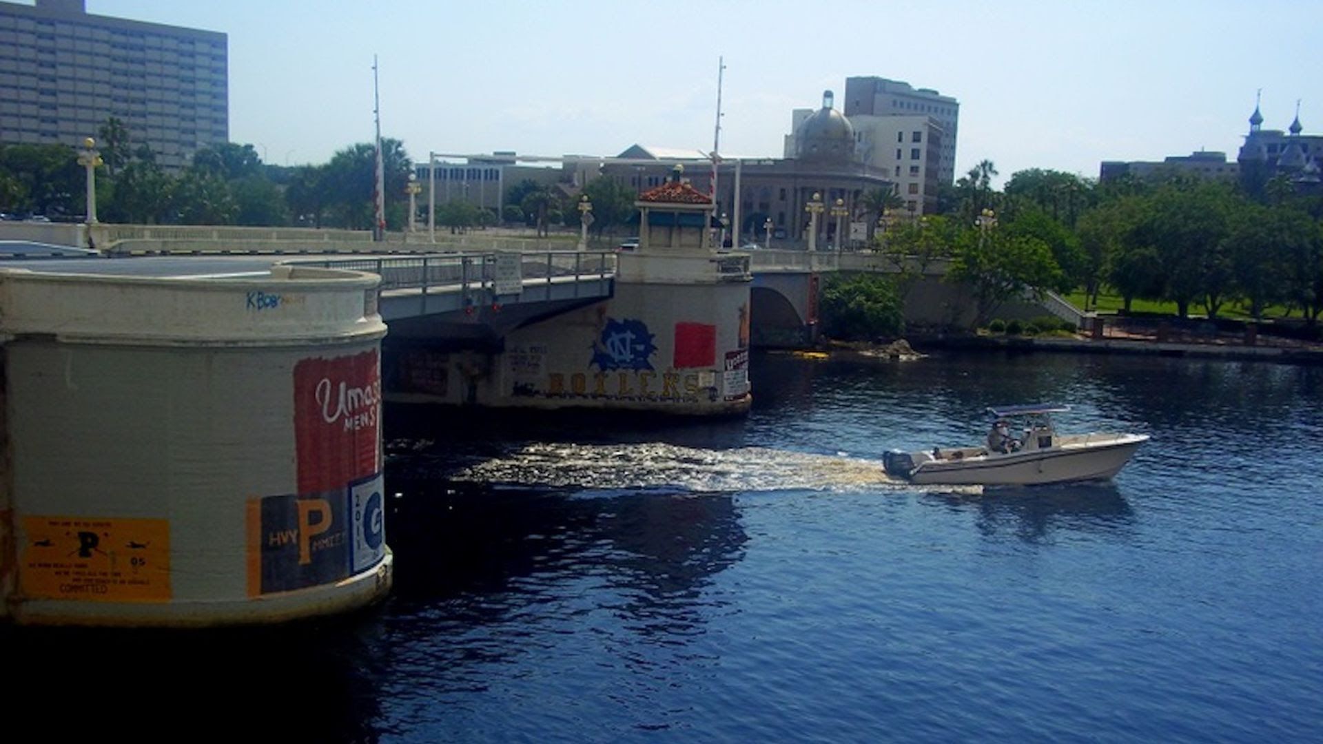 Rowers' art on the Kennedy Boulevard Bridge. 