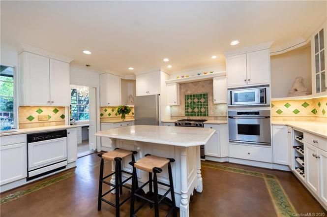 907 Ardsley Rd #1 kitchen