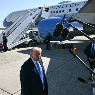 Trump gives blasé response to rate hike possibility