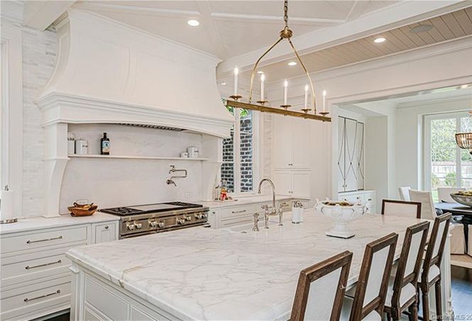 2251 vernon drive kitchen