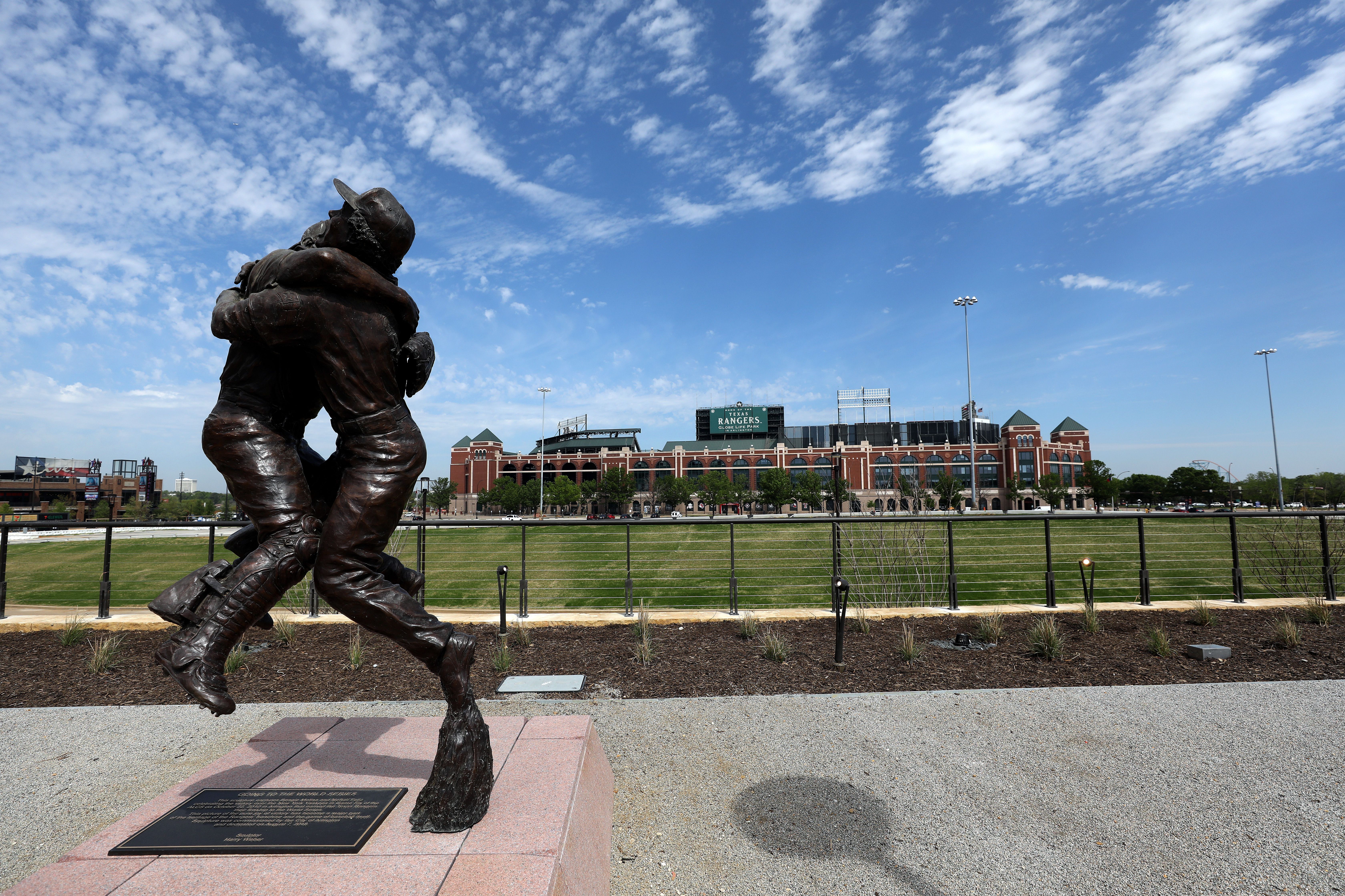 What to eat at Texas Rangers games - Axios Dallas