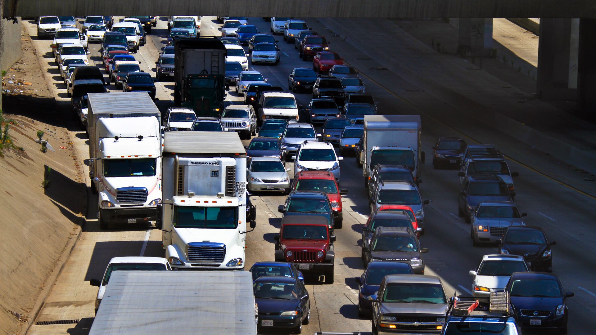 Traffic jam on southbound Harbor (110) Freeway that was closed near the Santa Monica (10) Freeway