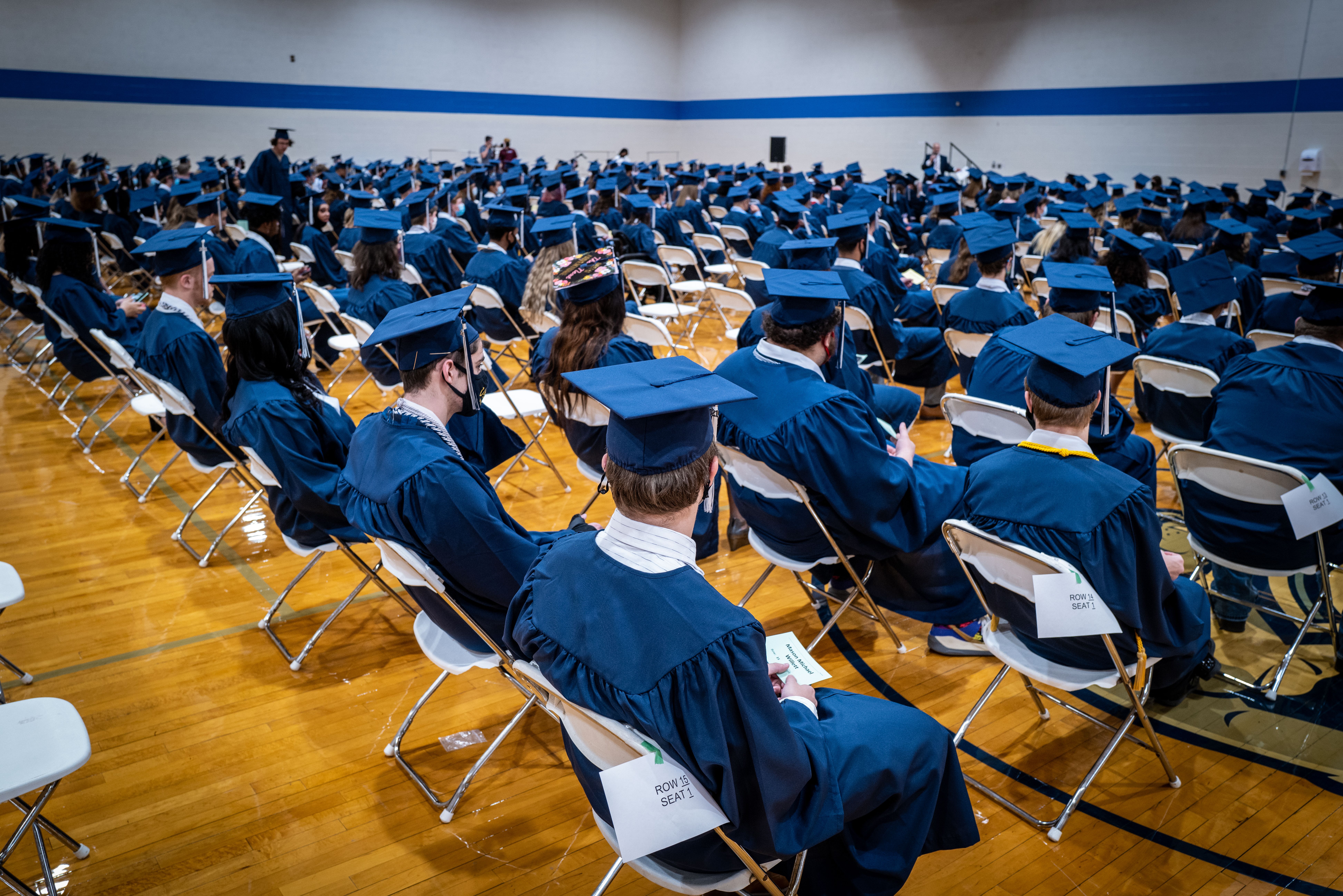 Roosevelt seniors graduating