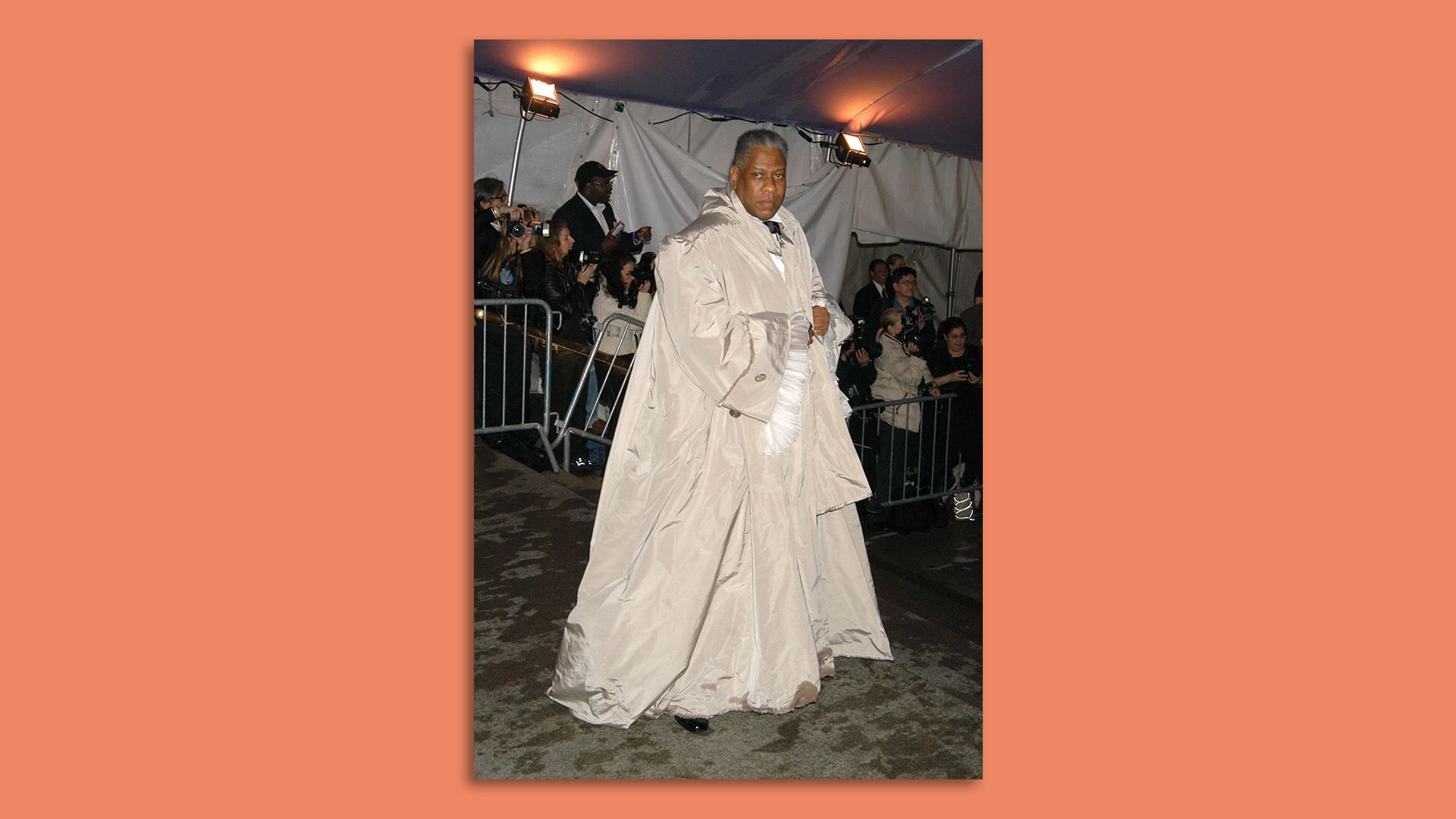 Andre Leon Talley during 2004 Costume Institute Gala in a beige gown