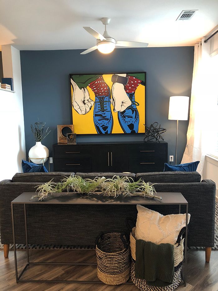 Bradham at New Bern Station living room with accent