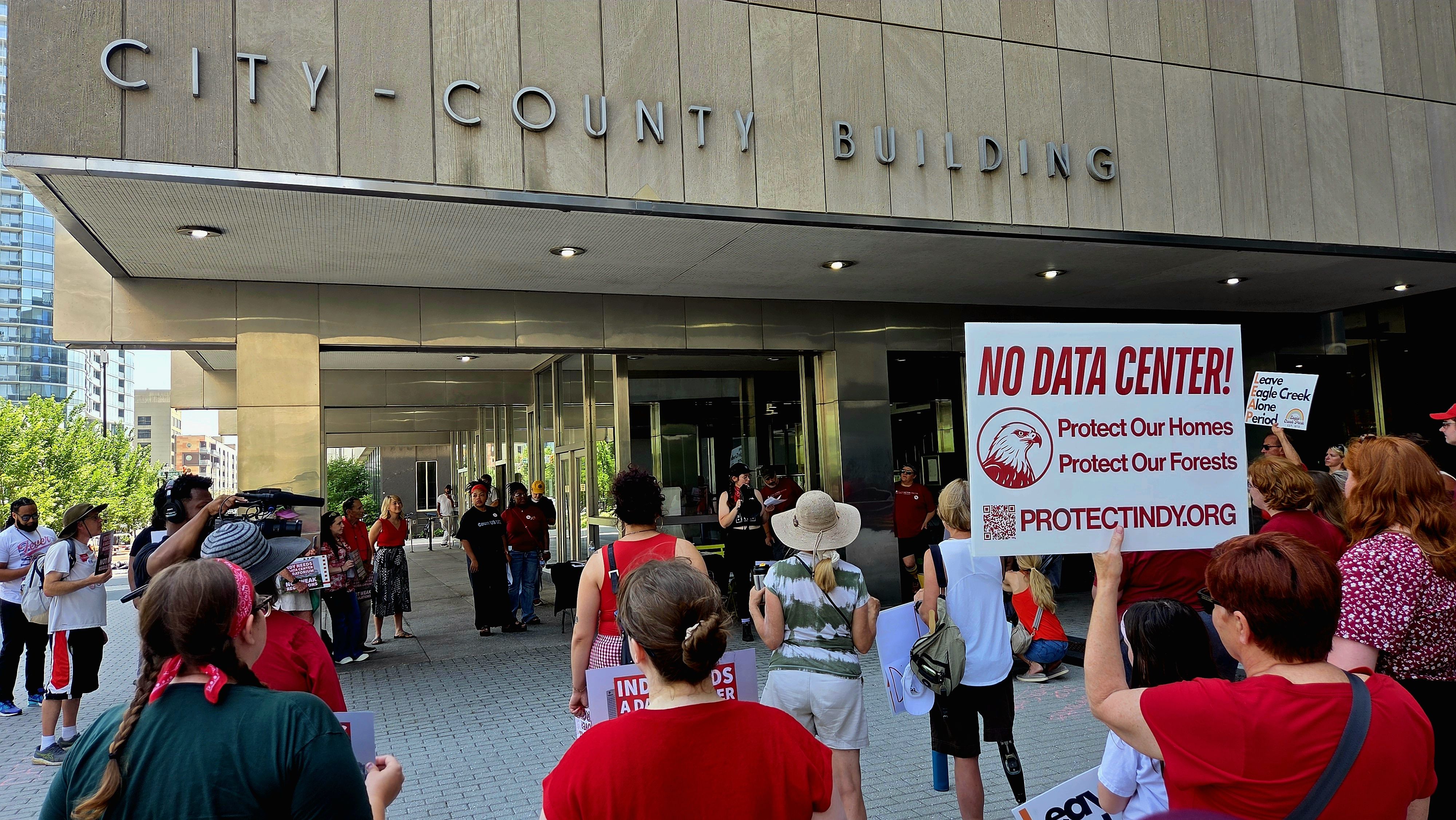 Proposed Indianapolis data center rules move forward amid protest
