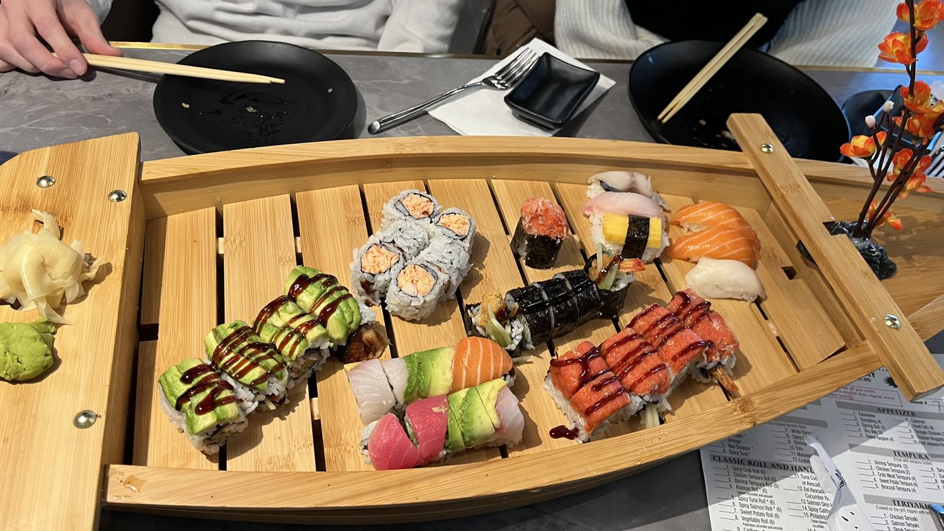 We tried Clive's newest allyoucaneat sushi restaurant Axios Des Moines