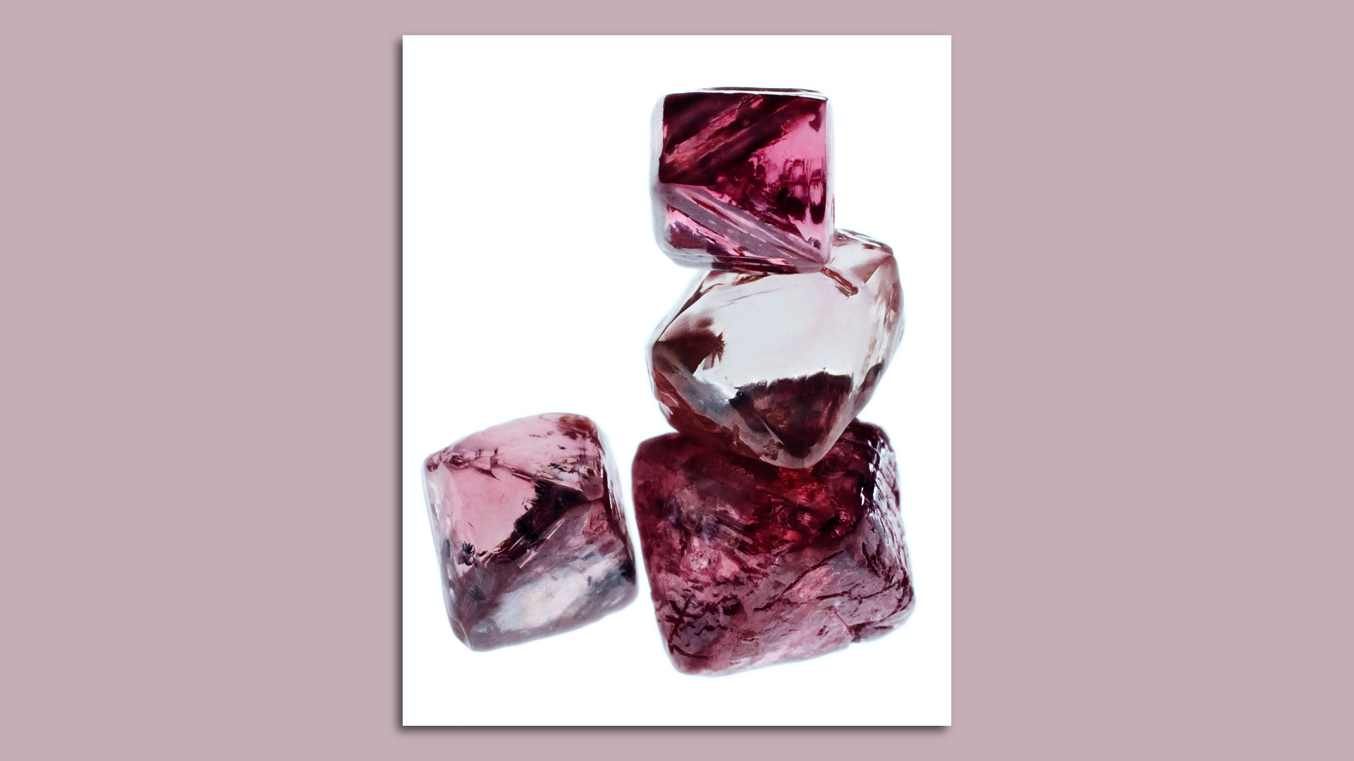 Octahedral pink diamonds found in the Argyle diamond mine. Credit: Murray Rayner