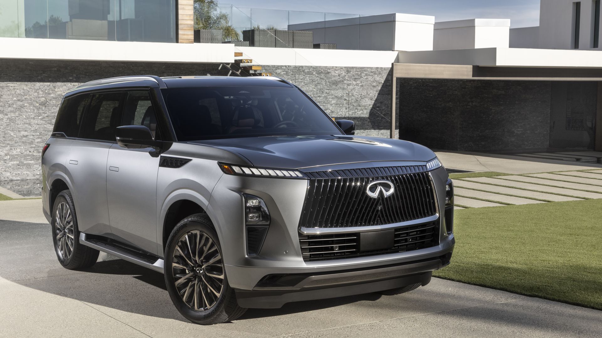 Image of a gray Infiniti QX80 SUV