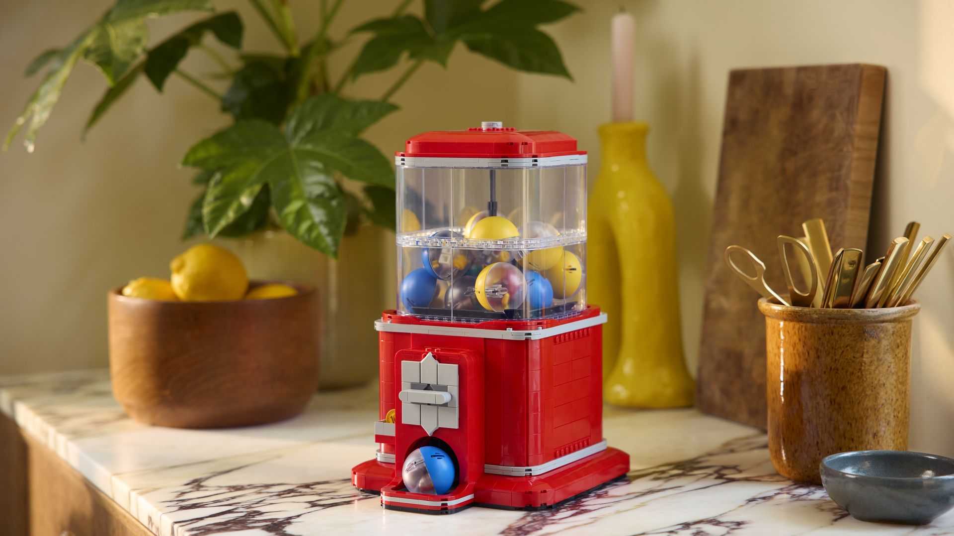 Lego's buildable gumball machine-like minifigure prize dispenser
