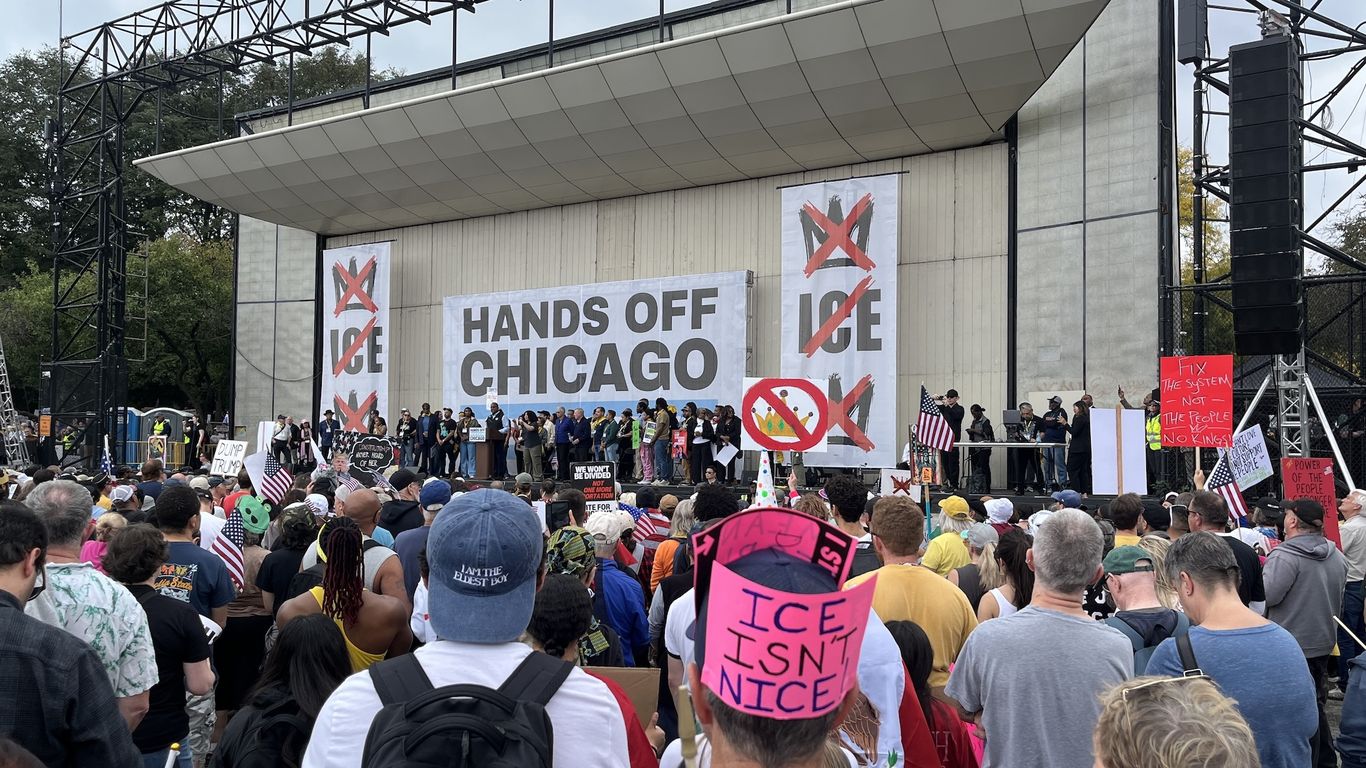 Thousands flood Chicago's 'No Kings' protest amid ICE raids