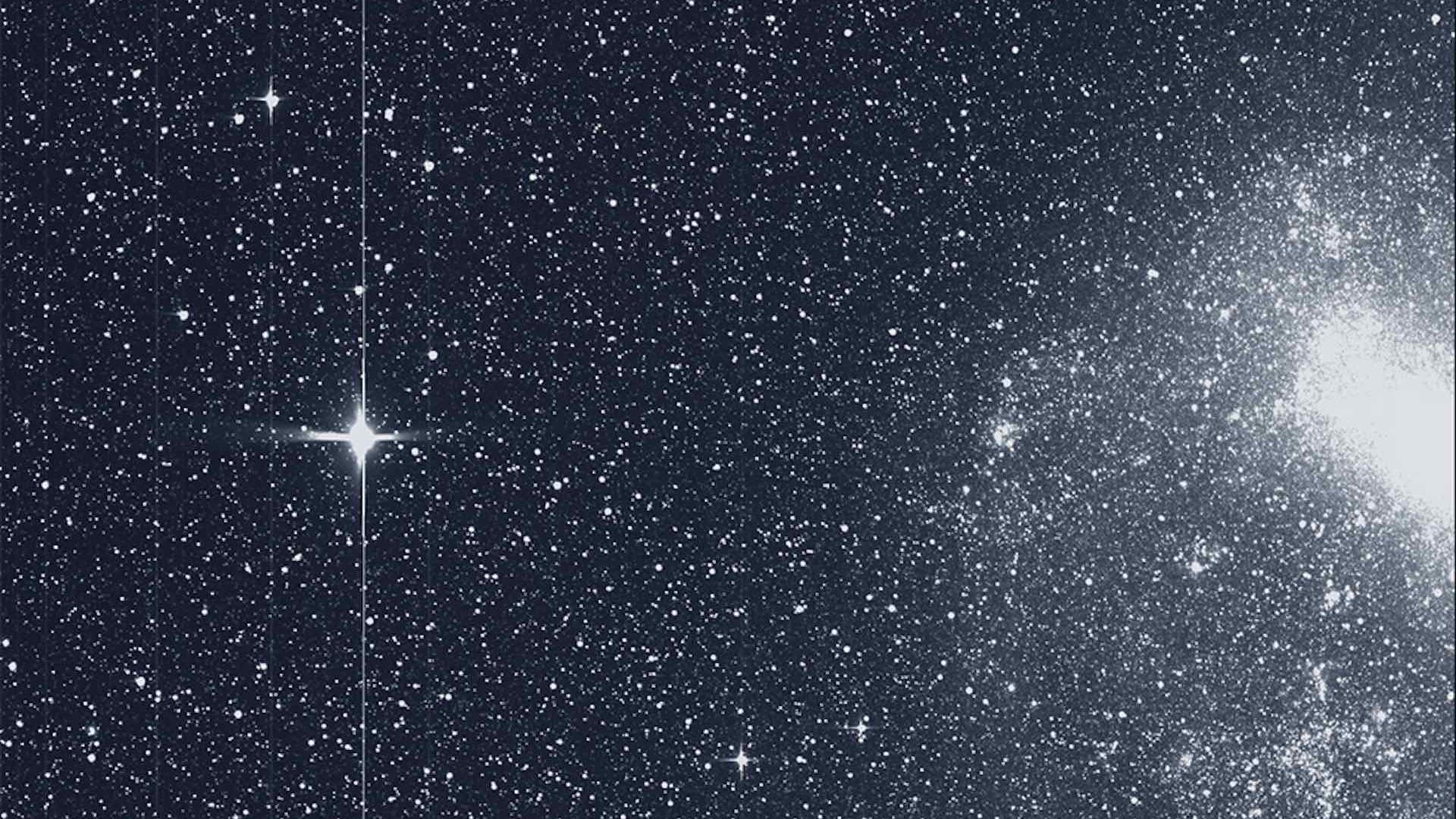 A star (left) and the Large Magellanic Cloud (right) seen by TESS. Photo: NASA/MIT/TESS