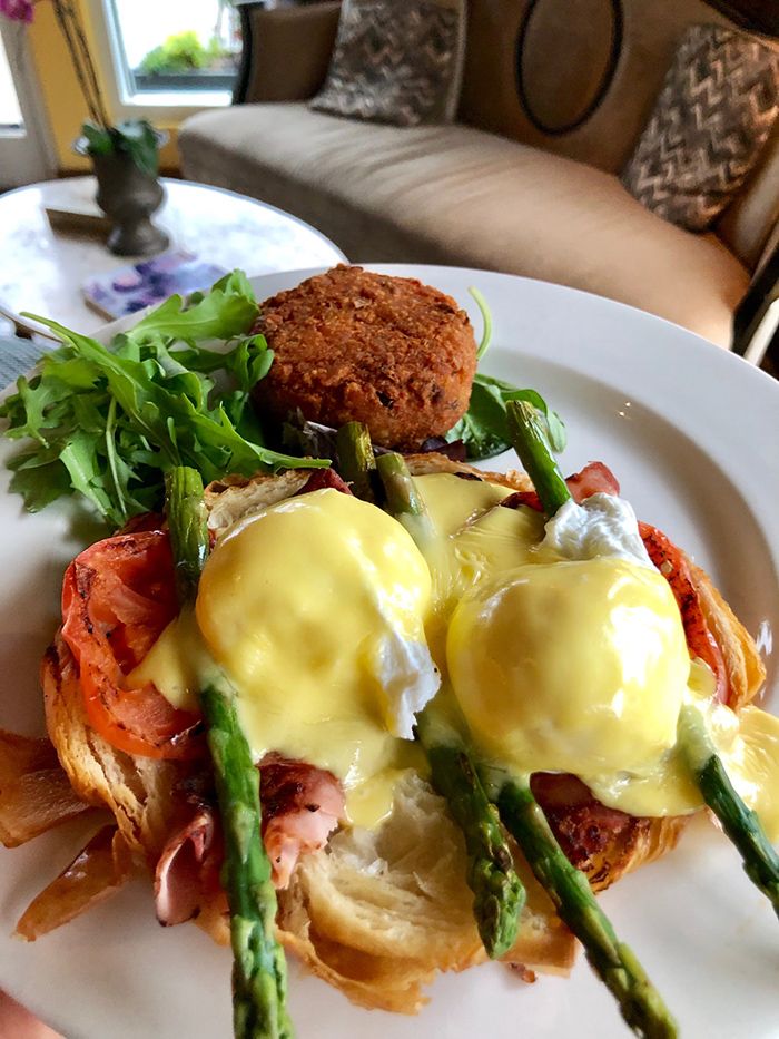 eggs benedict cafe monte southpark