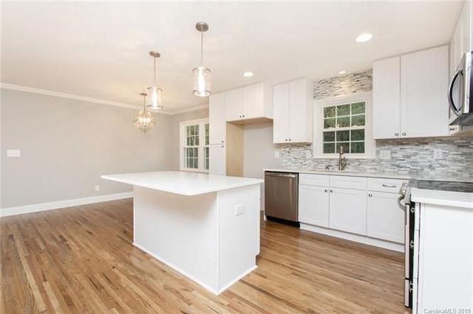 5917 Doncaster Drive kitchen