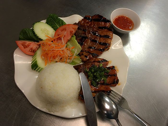 ipho-vietnamese-dish-park-road-charlote