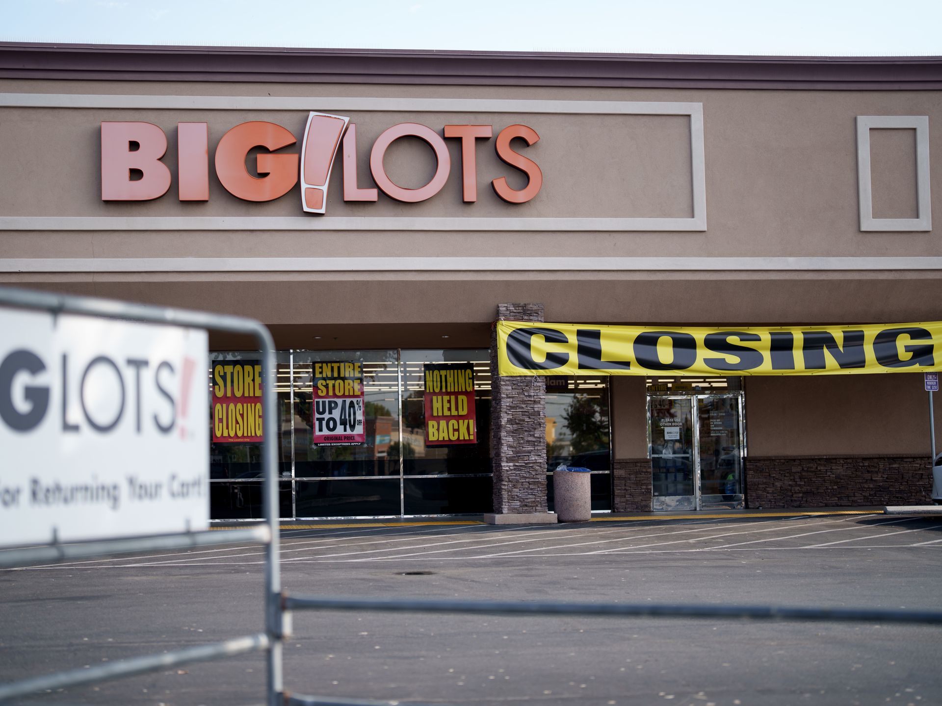 Big Lots closing stores, going out of business liquidation sale announced
