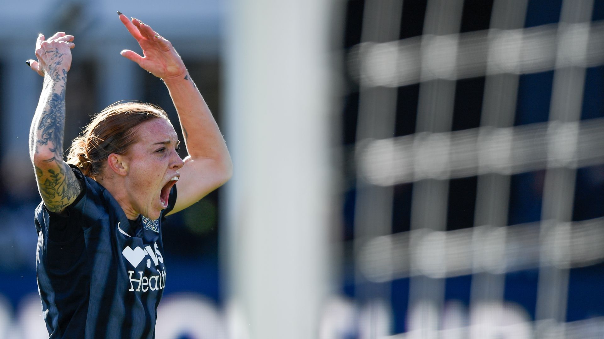 Washington Spirit midfielder celebrates