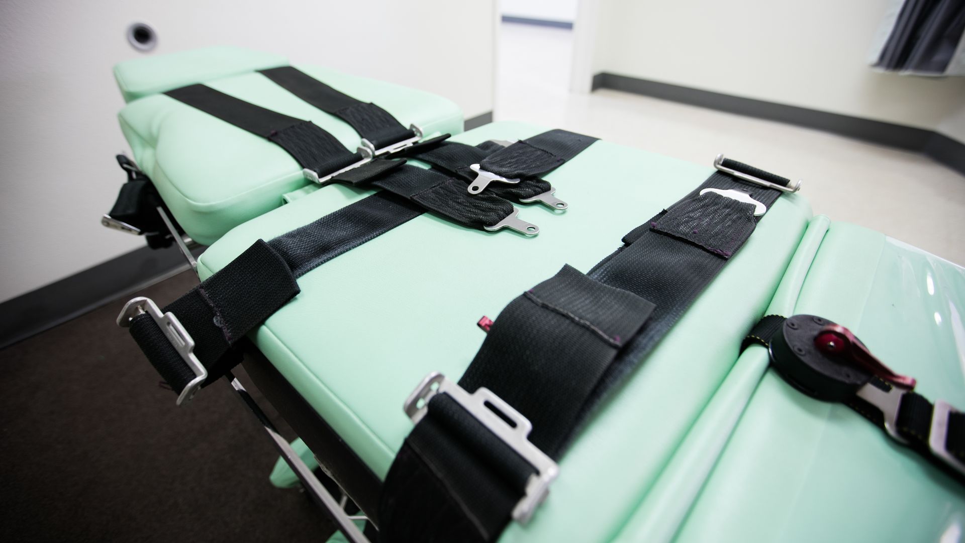 Death lethal injection chair